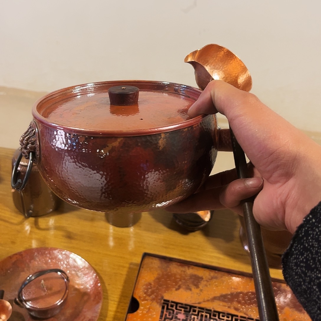 紫铜古法煮茶器手工锻打工艺荣
