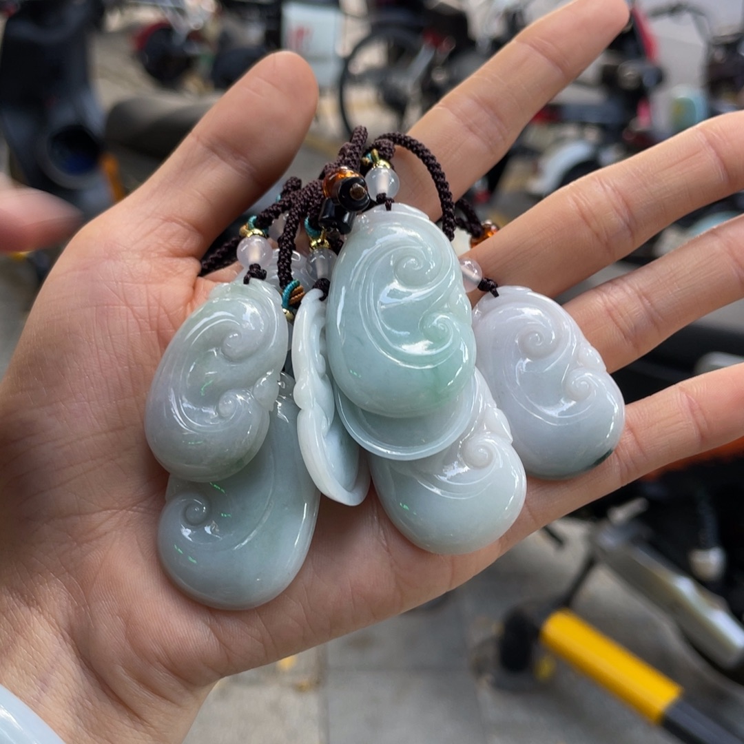 翡翠未镶嵌颈饰翡翠如意多样性发一
