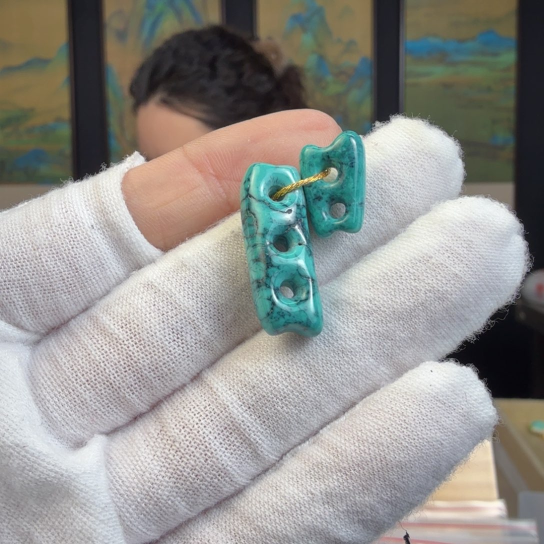 绿松石未镶嵌珠宝奇石