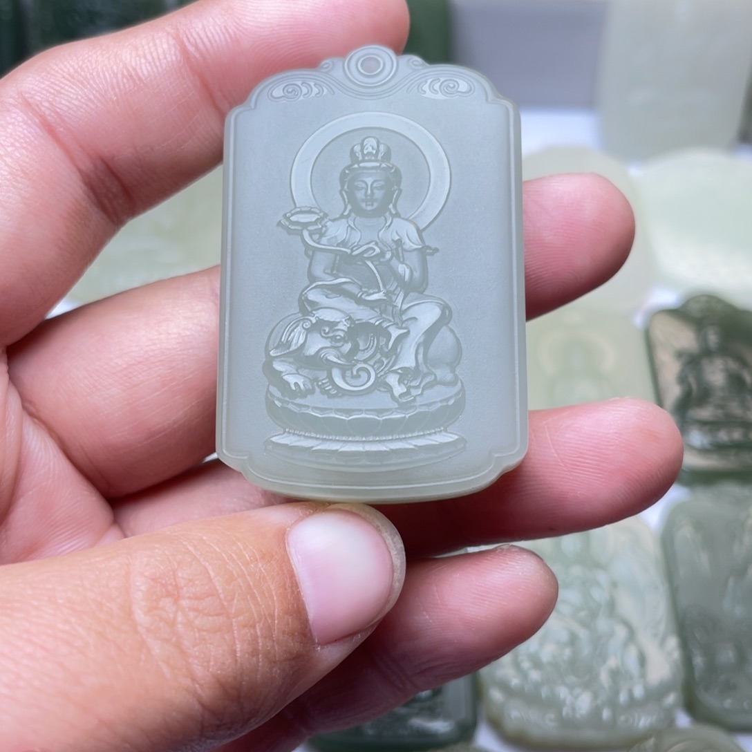 和田玉未镶嵌颈饰