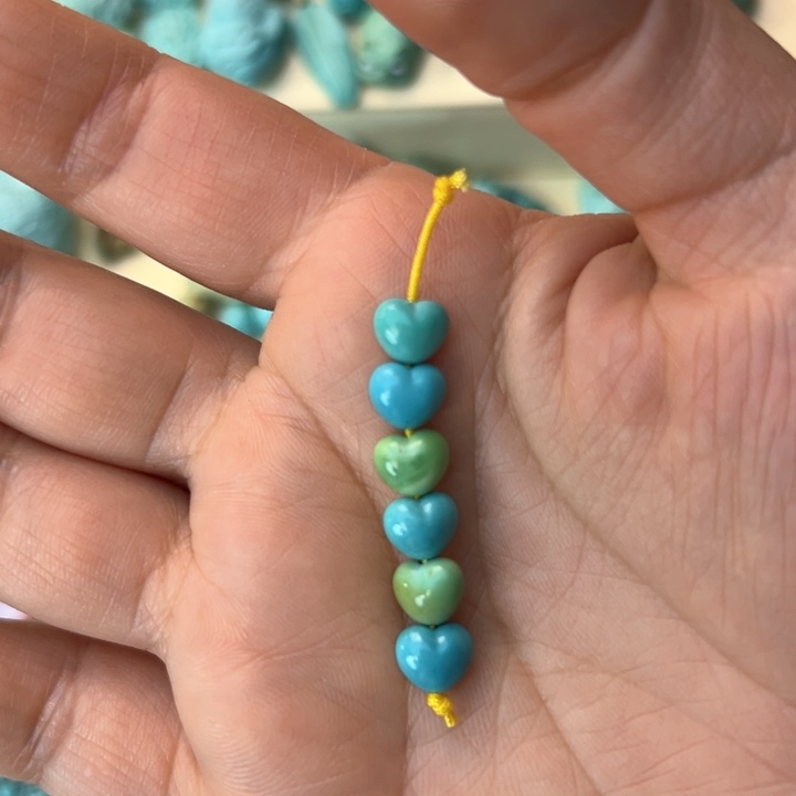 绿松石颈饰未镶嵌y****）