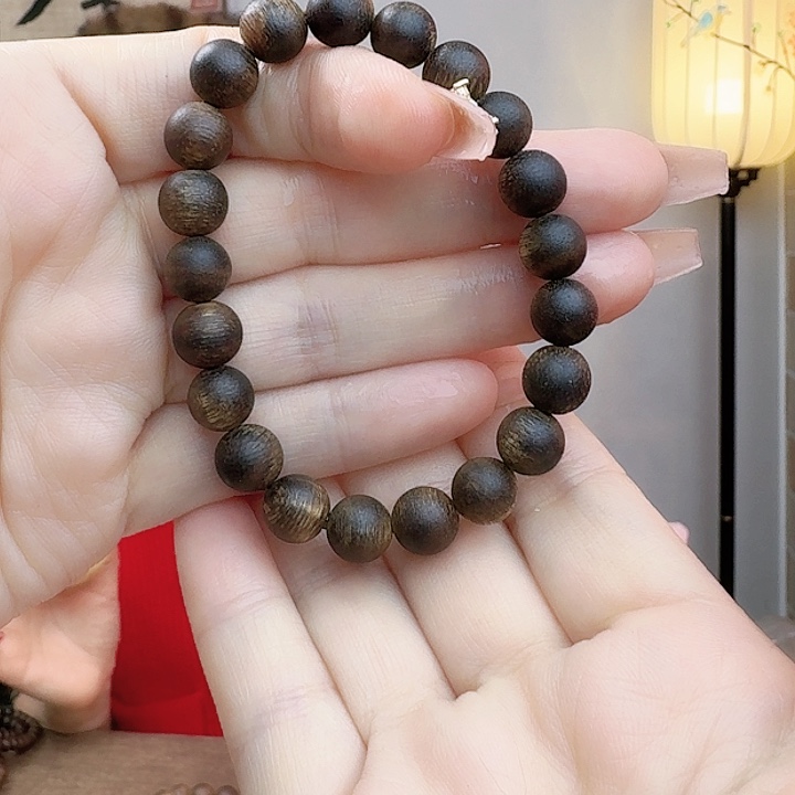 沉香沉香碎屑海南尖峰岭虫漏老料0.9