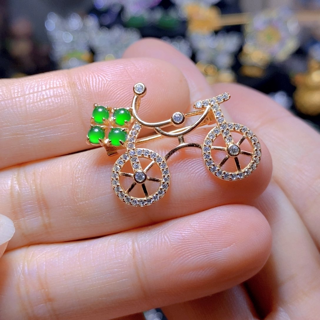 翡翠耳钉银S925镶嵌天然翡翠