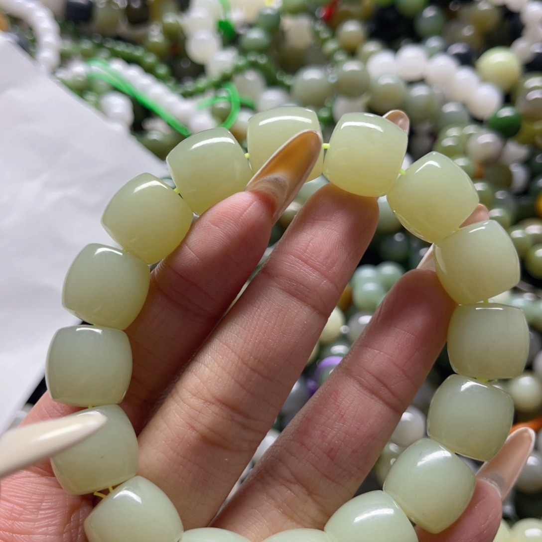 和田玉手链未镶嵌