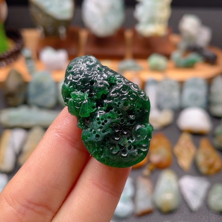 定制翡翠未镶嵌翡翠