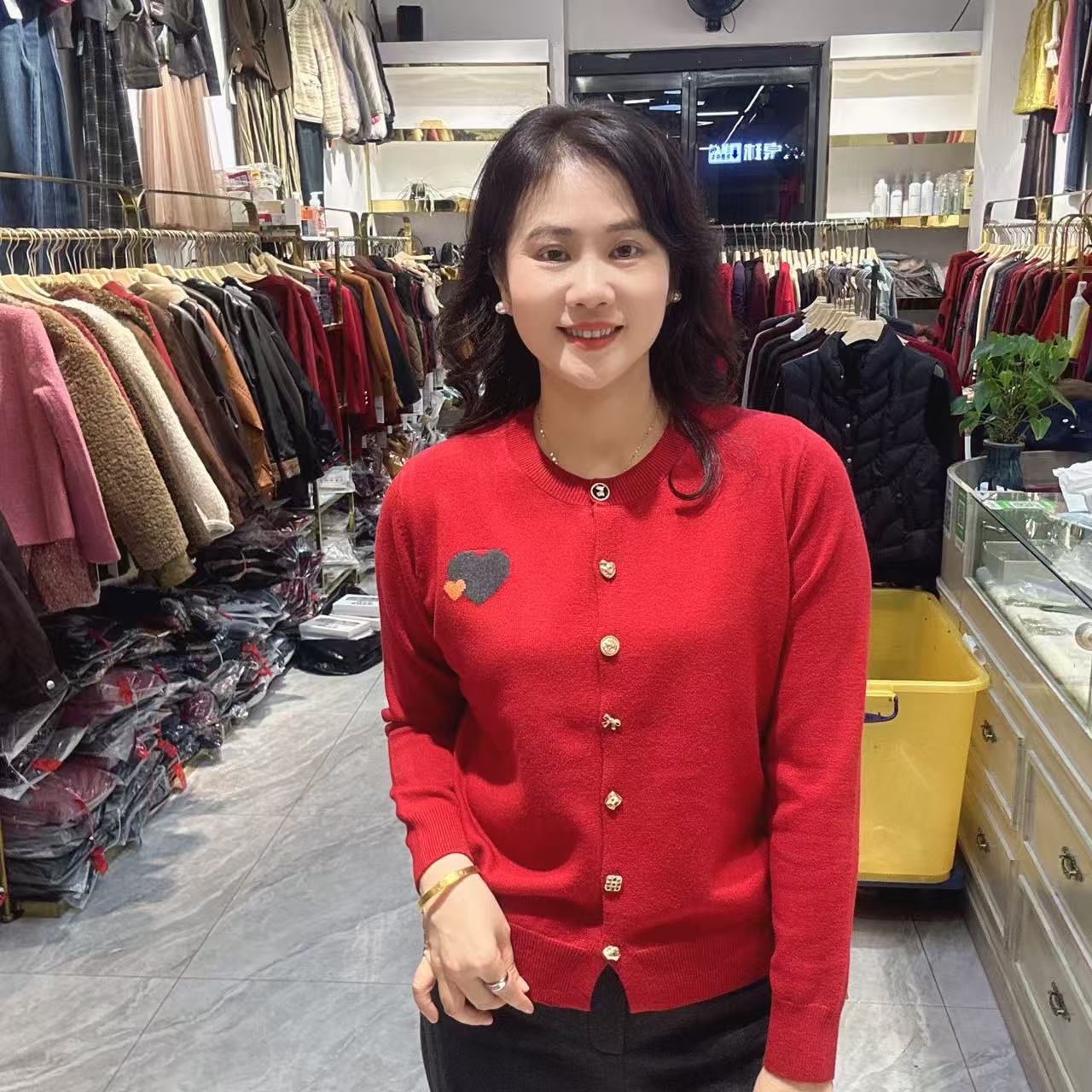 1-97113纽扣开衫毛衣