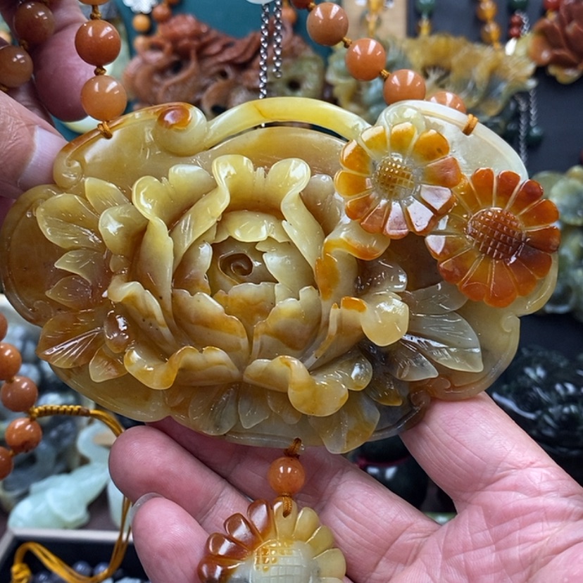 【闪购商品】蛇纹石玉未镶嵌吊坠