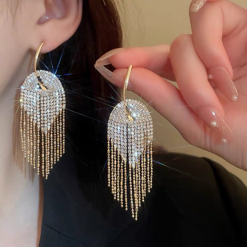 铜合金耳饰 新款轻奢几何流苏耳环欧美重工夸张气质长款耳饰C518
