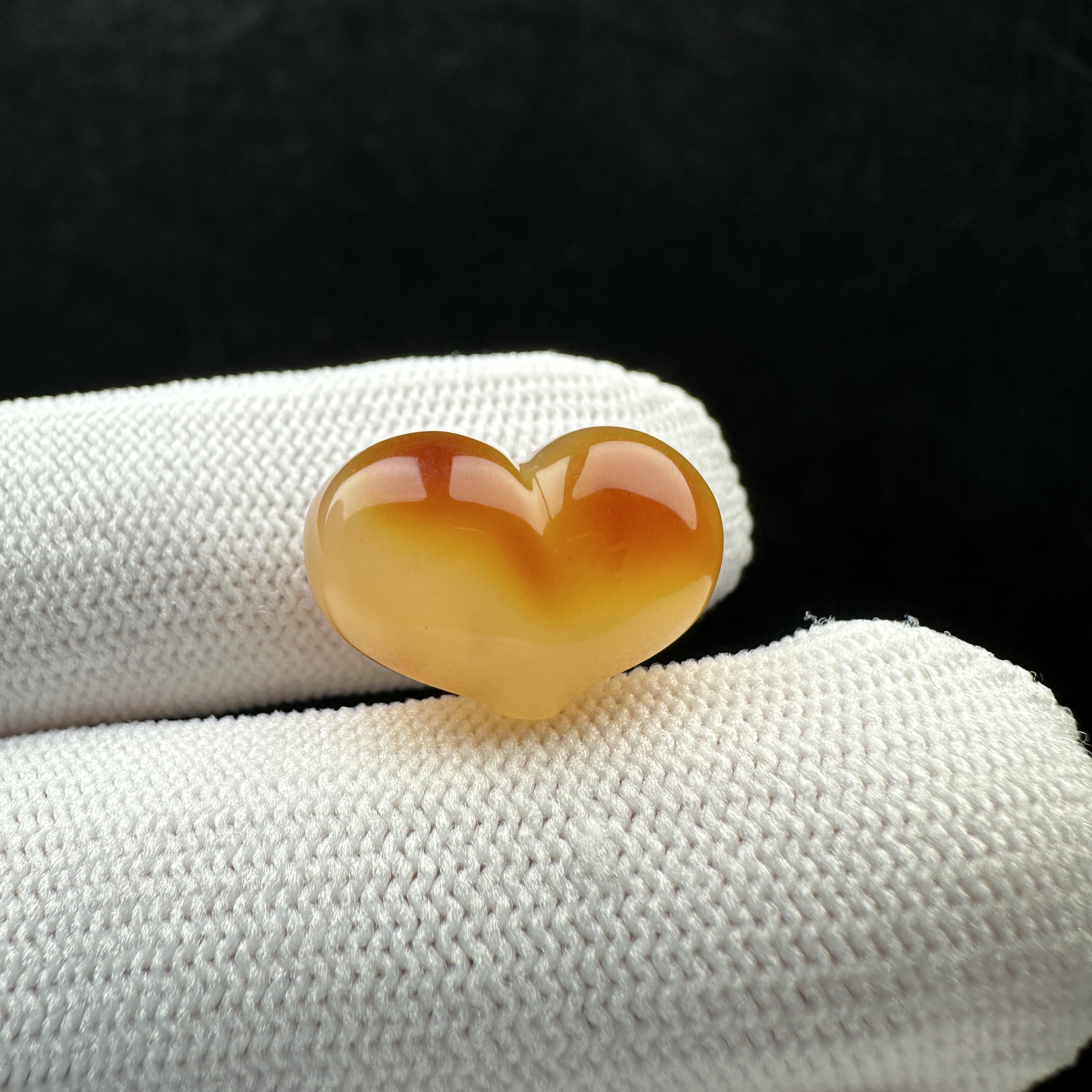 E1099天然原矿蜜蜡 屁桃爱心18.7*12.7mm 一图一物 假一罚十