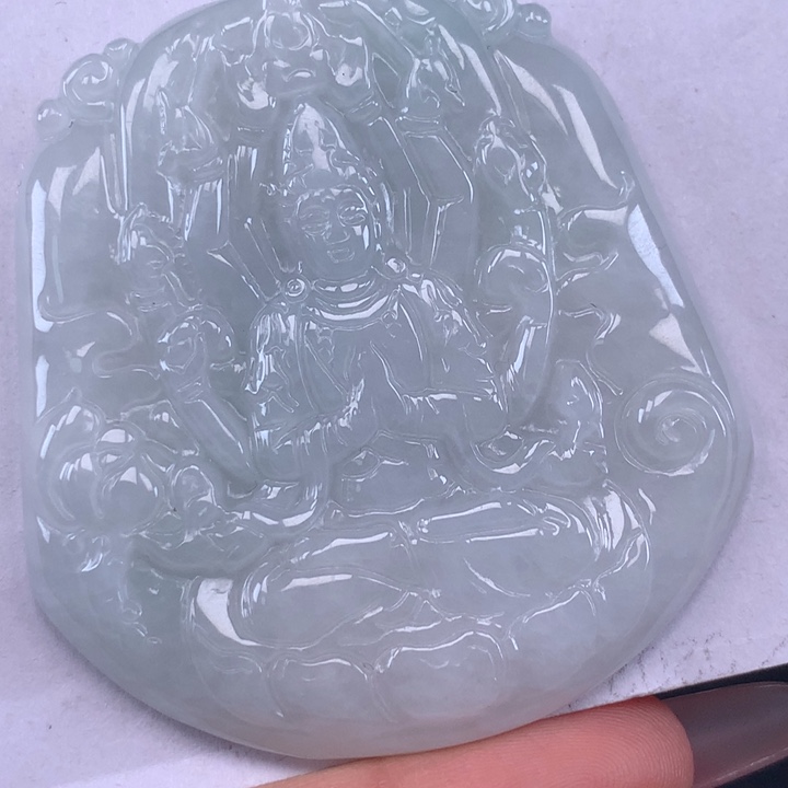 颈饰未镶嵌翡翠千手观音吊坠