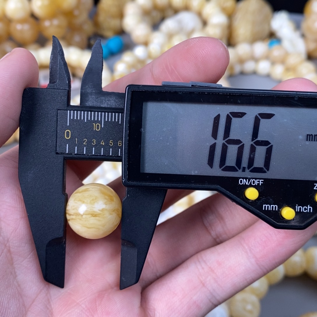 嬛***嬛琥珀未镶嵌珠宝奇石