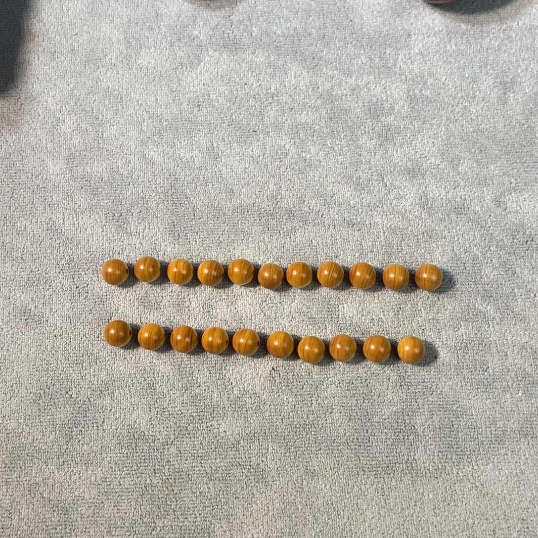 柏木（崖柏）卜**玲新年快乐发大财