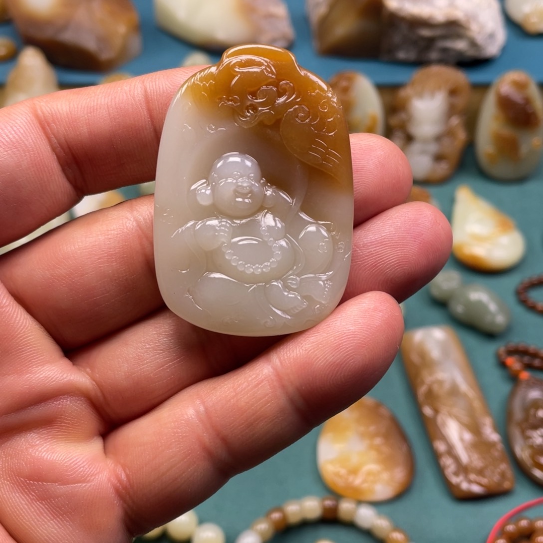 颈饰未镶嵌和田玉