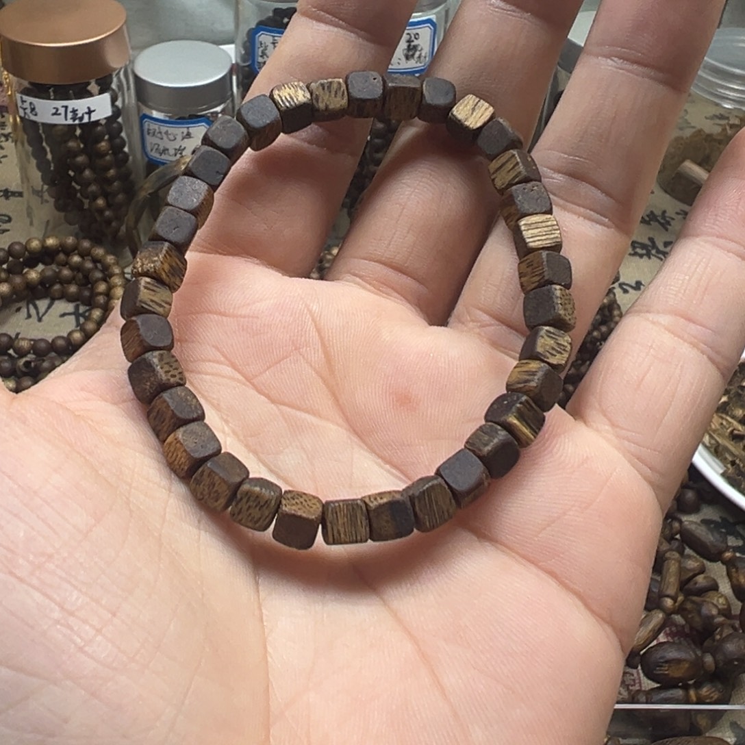 沉香碎屑沉香奇楠沉香卡5单圈方糖