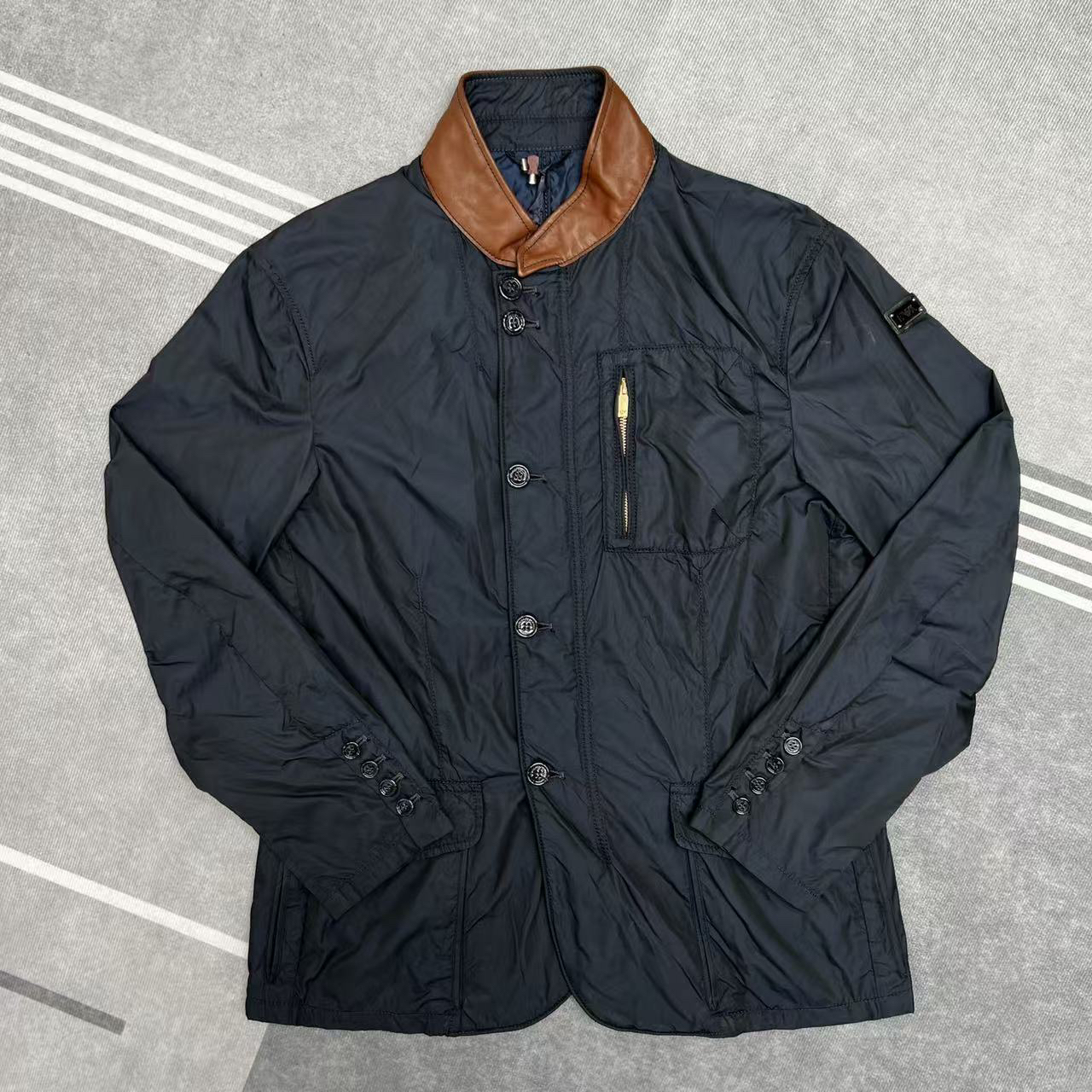 未使用 EMPORIO ARMANI/安普里奥·阿玛尼 夹克经典户外春季运动