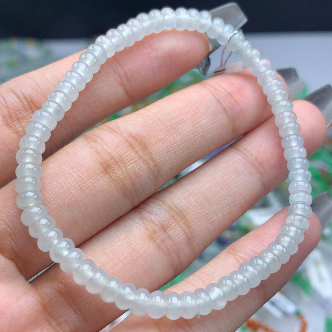 翡翠手链未镶嵌卡