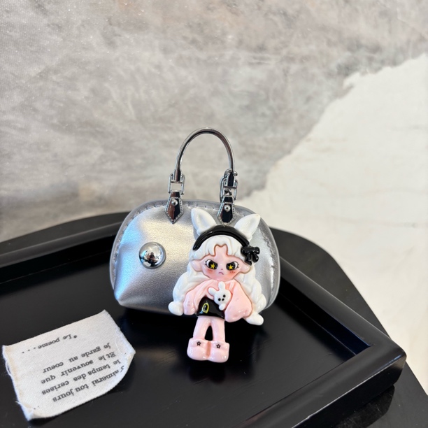 白头发女孩包包挂件YS201