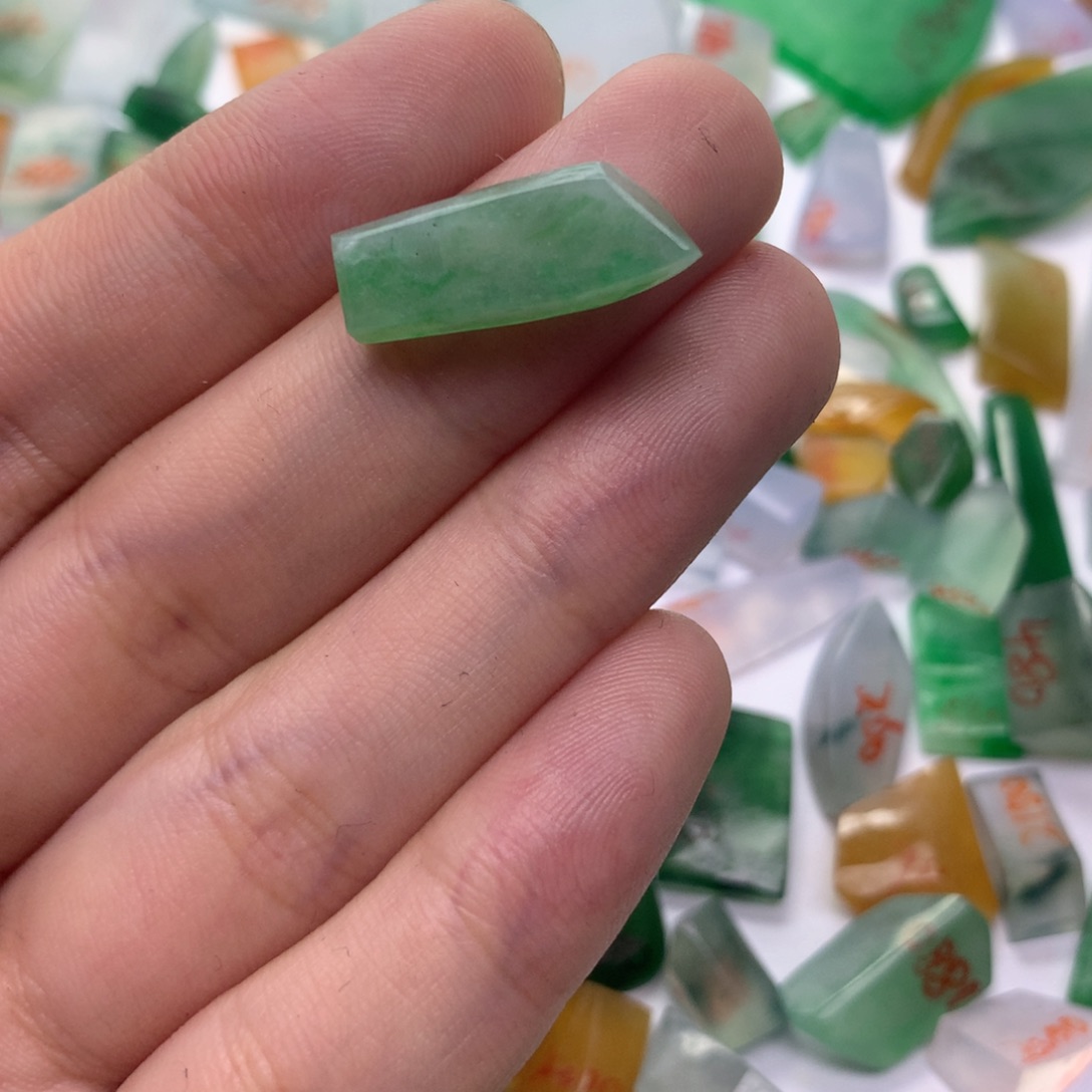 定制翡翠未镶嵌缅甸翡翠原石