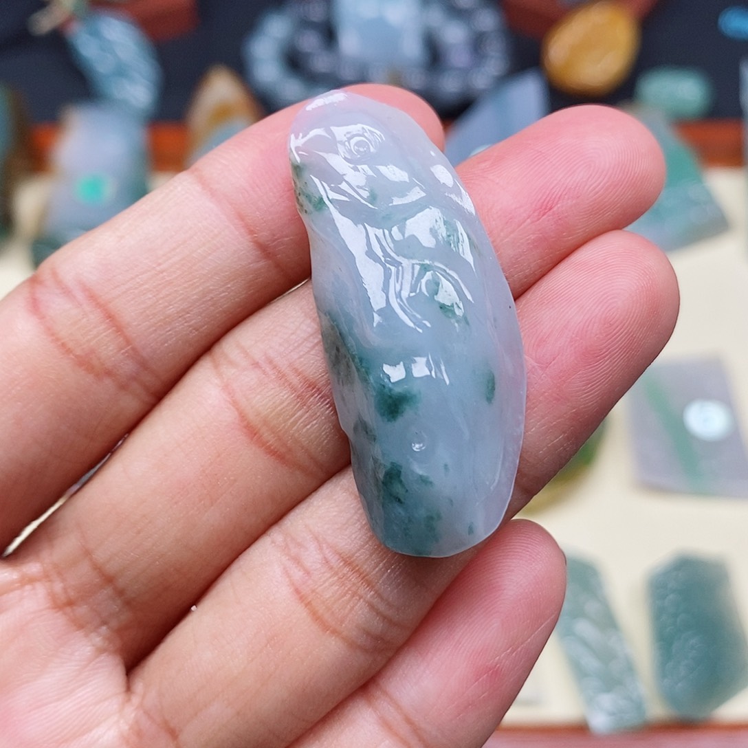 颈饰未镶嵌翡翠翡翠