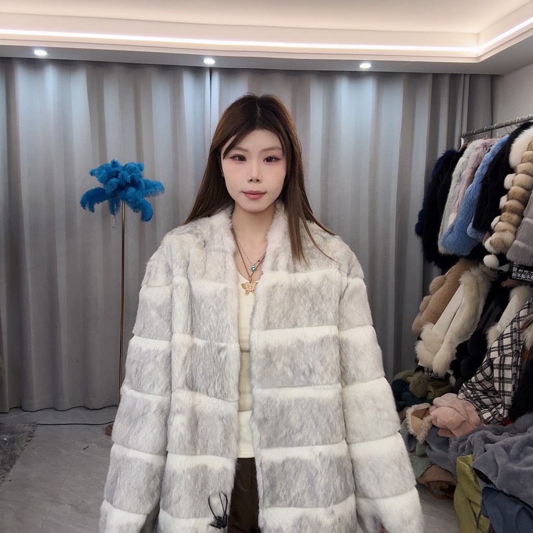 皮草外套不退不换