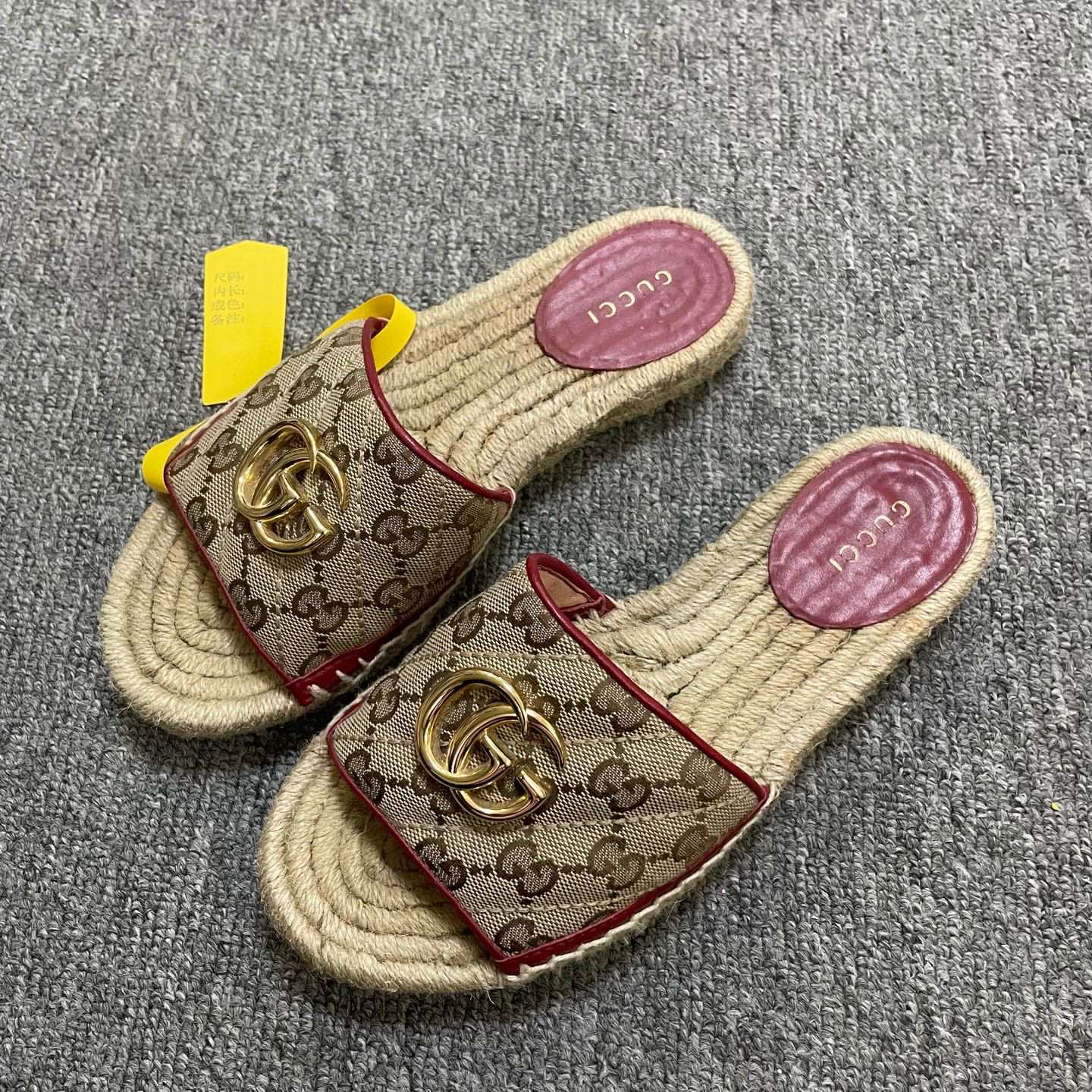 95新 GUCCI/古驰 帆布草编双G时尚凉拖 35.5码/11341