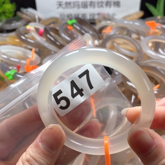 玛瑙/玉髓手镯未镶嵌