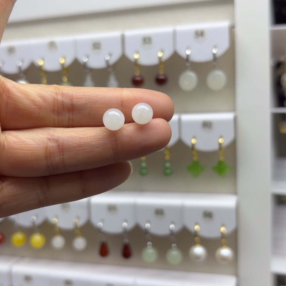 和田玉银S925镶嵌耳饰8mm