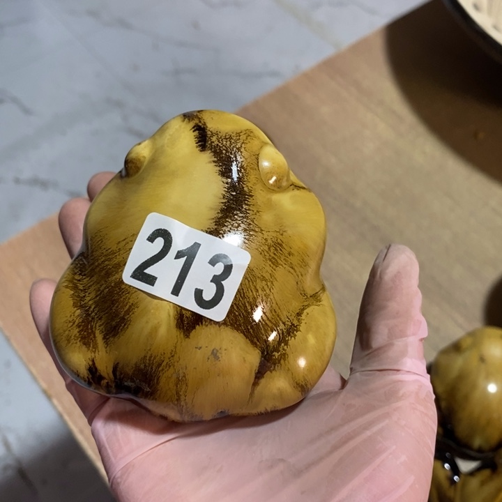 于***哈瓷片窑变黑金金蟾