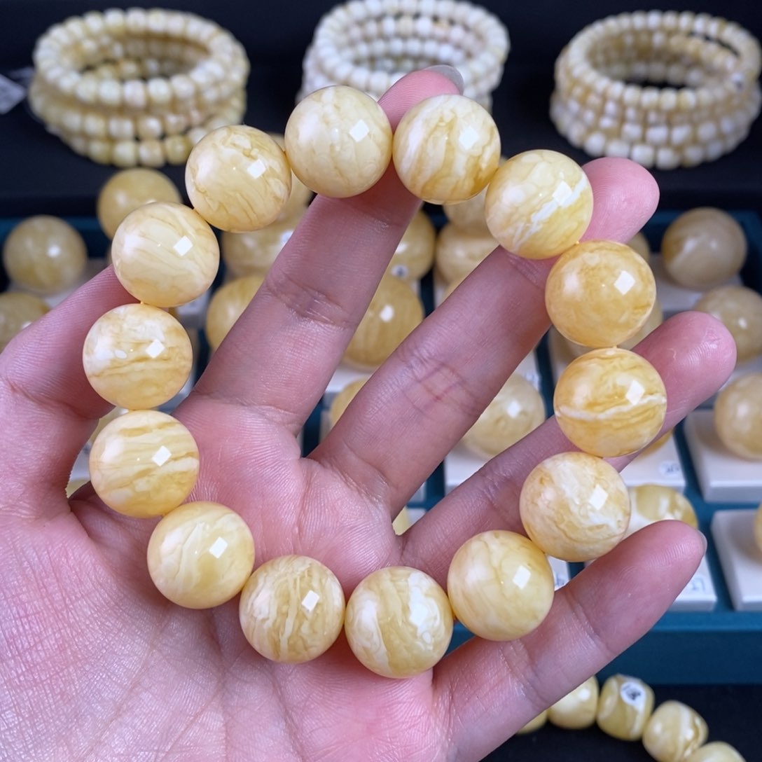 未镶嵌蜜蜡珠宝奇石