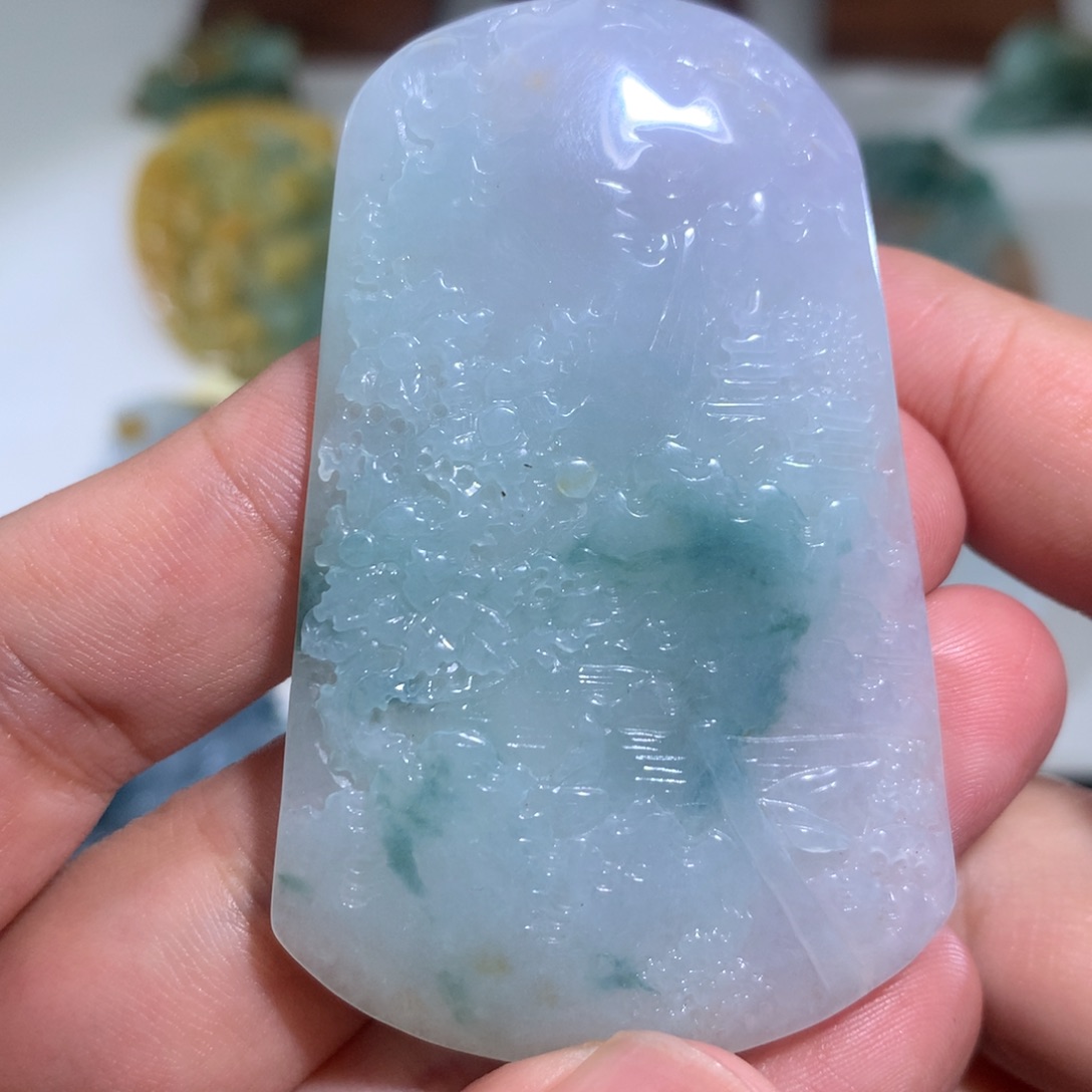 定制翡翠未镶嵌挂件