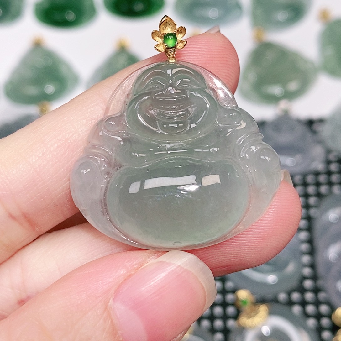 翡翠18K金镶嵌颈饰