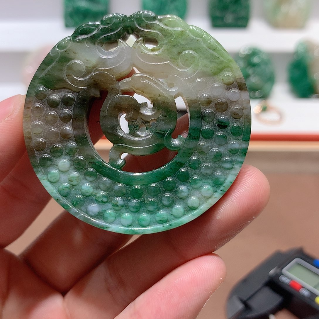 独山玉挂件未镶嵌