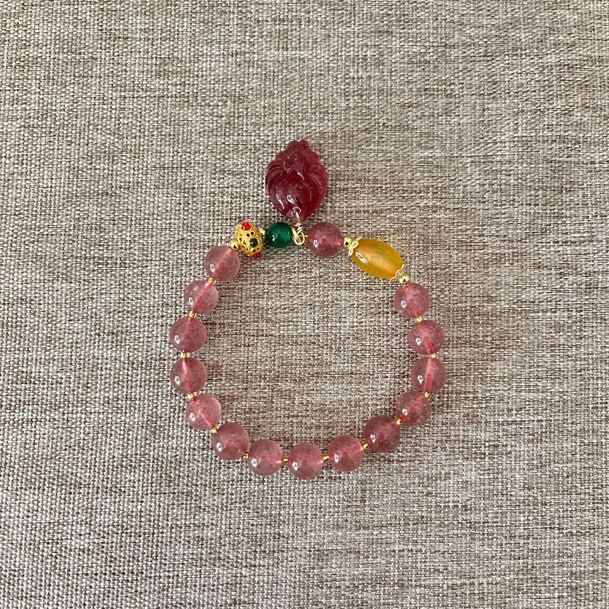 【大九尾狐】金丝玉草莓晶绿玛瑙水晶手链