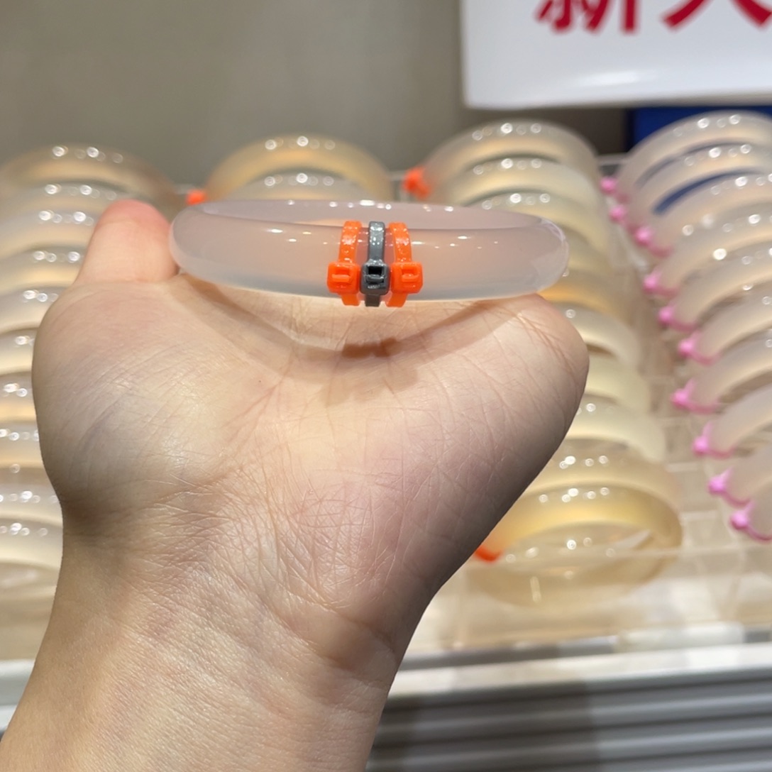 诶***喂玛瑙/玉髓未镶嵌手镯@定向灰冰@【61】