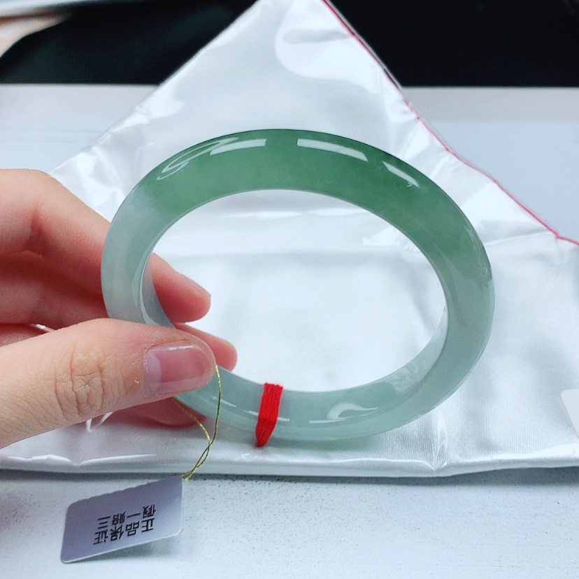 【闪购商品】翡翠手镯未镶嵌天然缅甸a货手镯57+