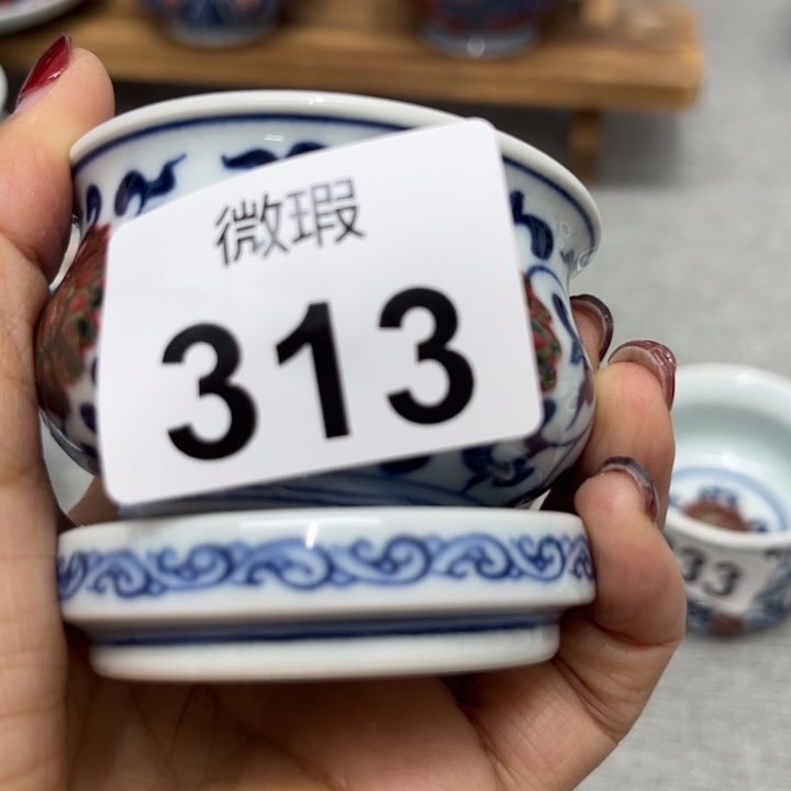 如**水景德镇陶瓷釉里红