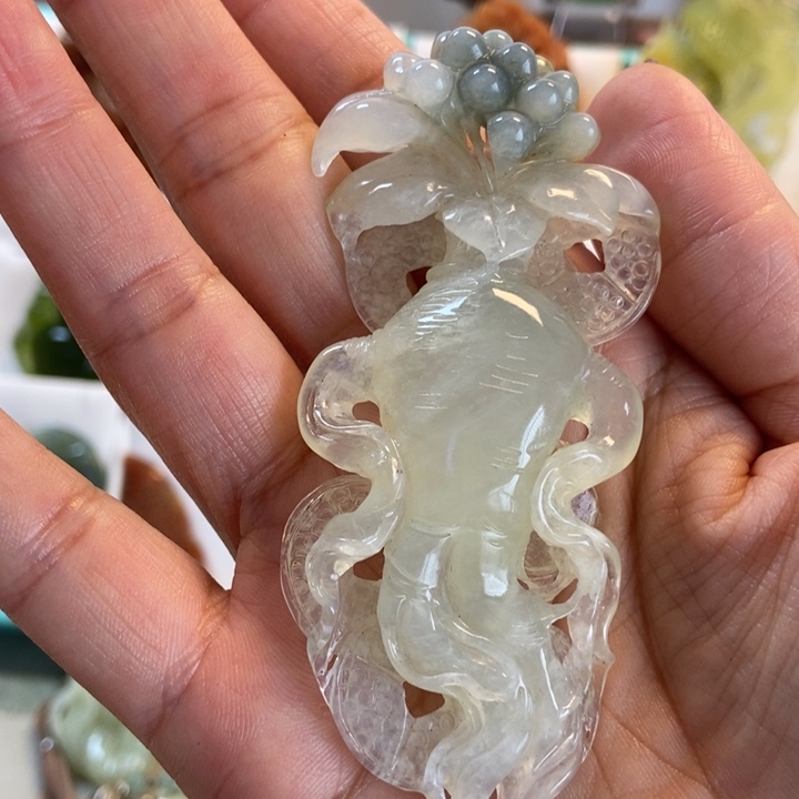 蛇纹石玉颈饰未镶嵌要****）