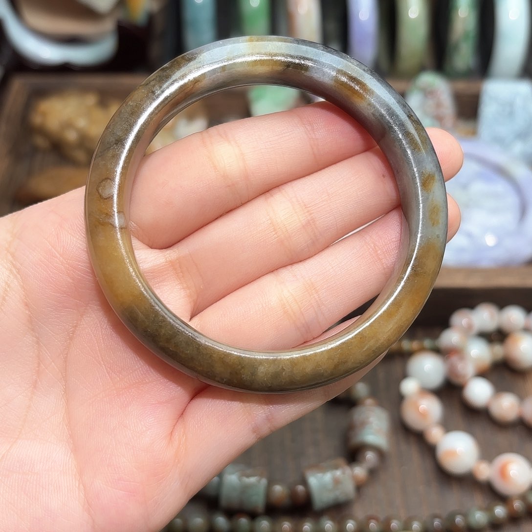 翡翠未镶嵌手镯正圈黄乌鸡翡翠手镯