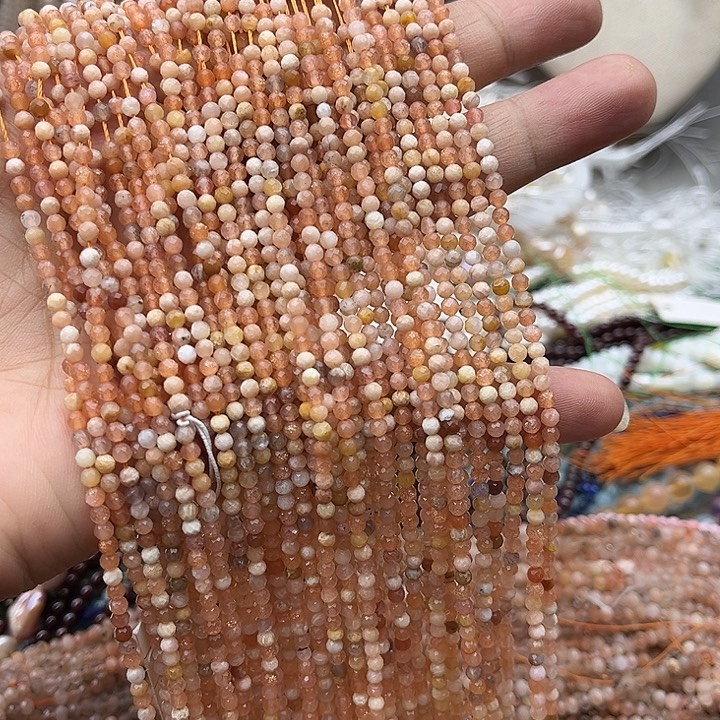 玛瑙/玉髓未镶嵌珠宝半成品一条3mm左右太阳石刻面