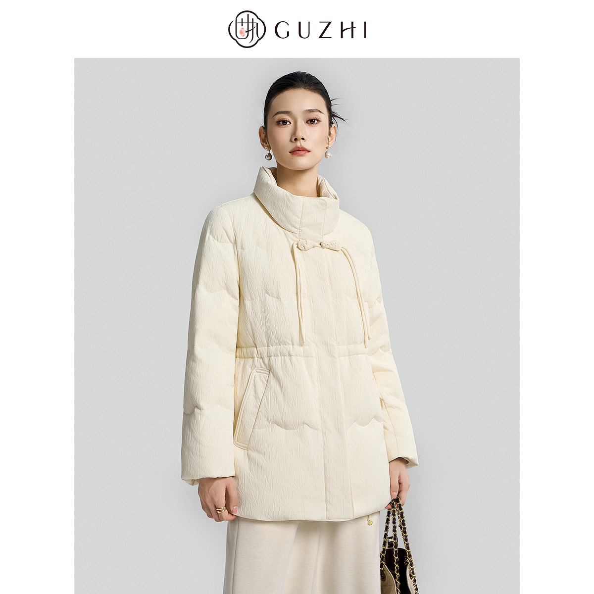 固执2025冬季新款新中式立领盘扣保暖90白鹅绒短款羽绒服外套女装