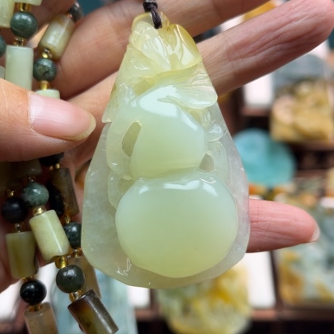 岫玉挂件未镶嵌挂件