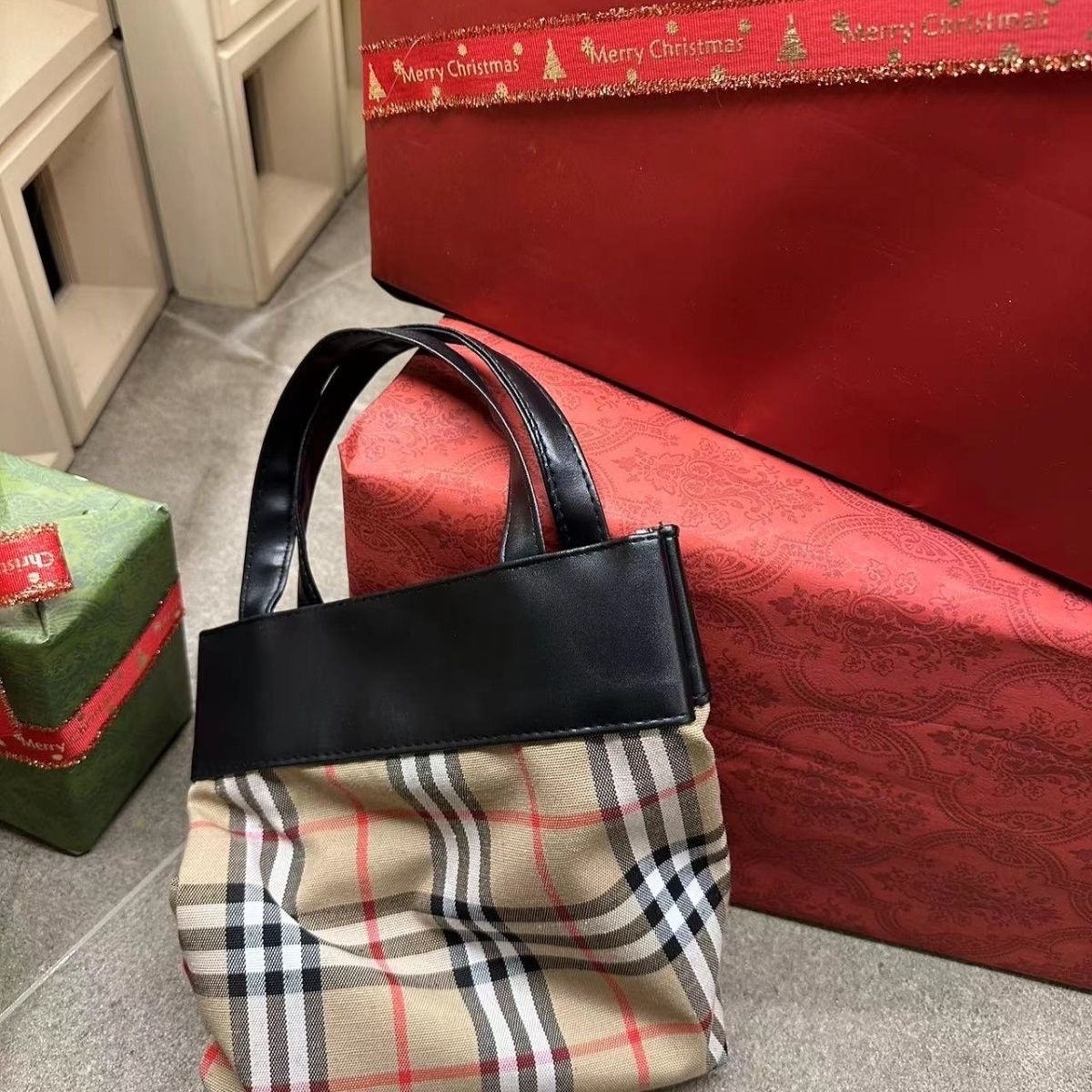 027-新款洋气大容量手提包