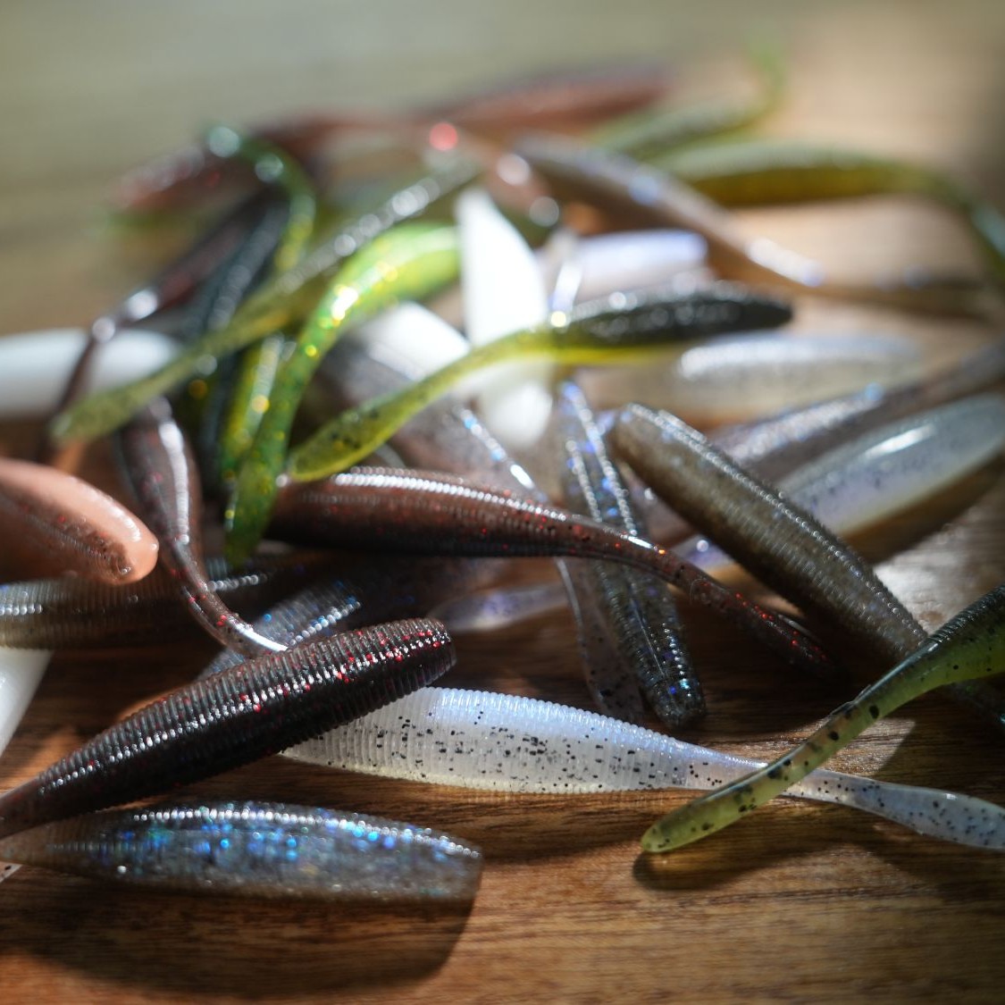 全新巴斯夫材料进口盐 3寸摆尾虫 每包8条！硬壳/软袋包装（非OSP）