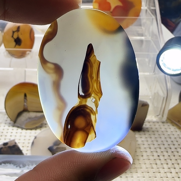 玛瑙/玉髓未镶嵌珠宝奇石