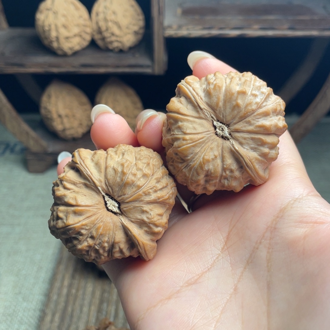 注***老吊坠文玩核桃南瓜墩45 全品白茬