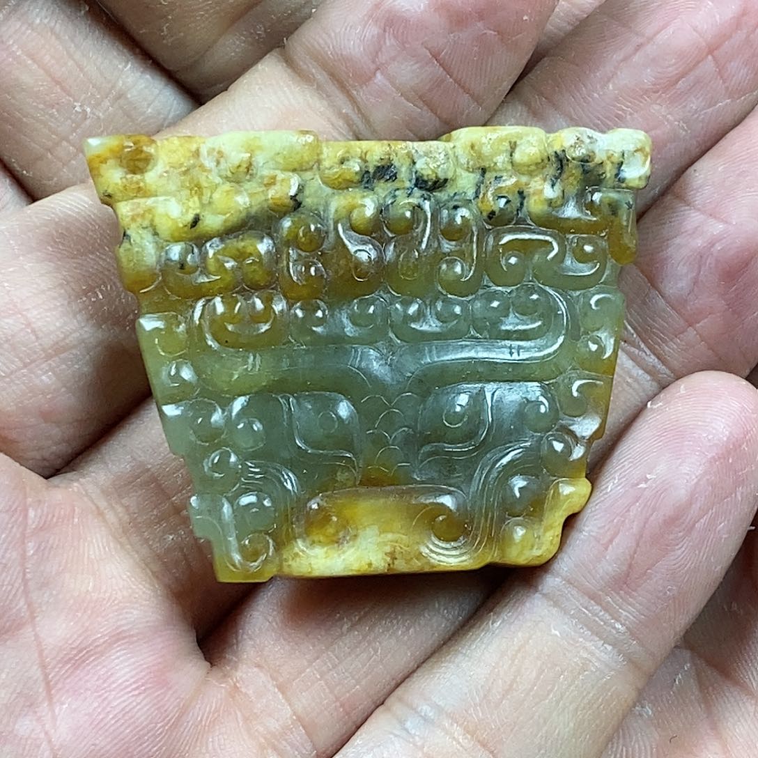 和田玉（糖玉）挂件未镶嵌双***空