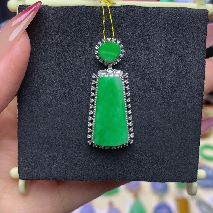 翡翠手链18K金镶嵌翡翠