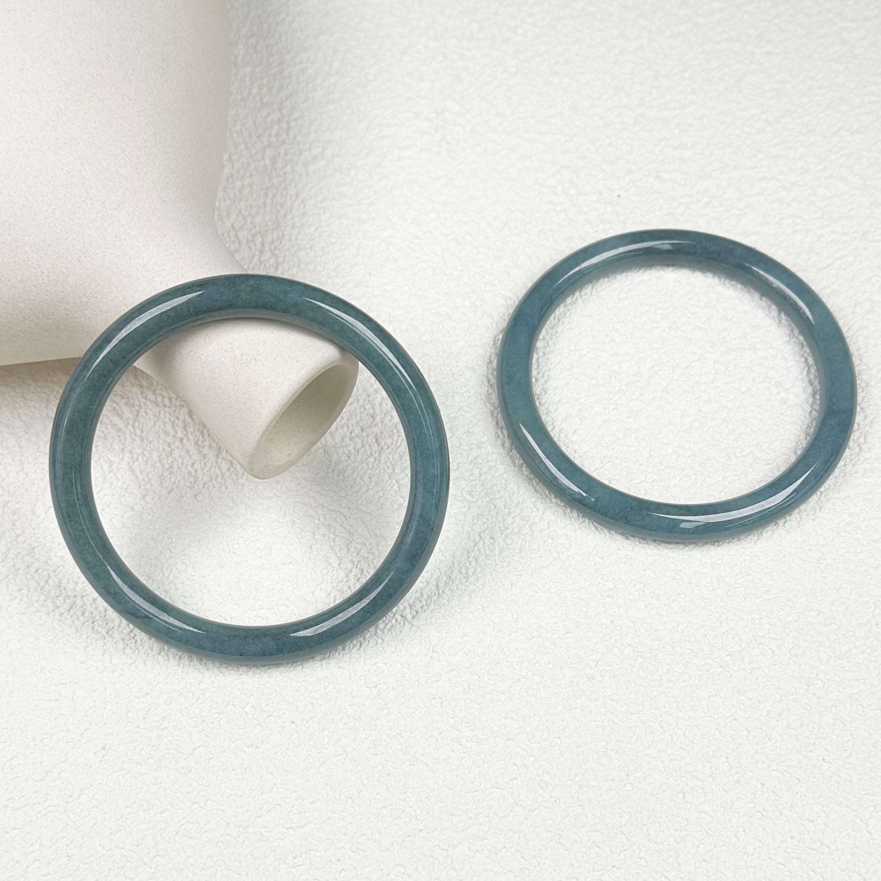 天然A货蓝水美人条翡翠手镯(多样性发其一)