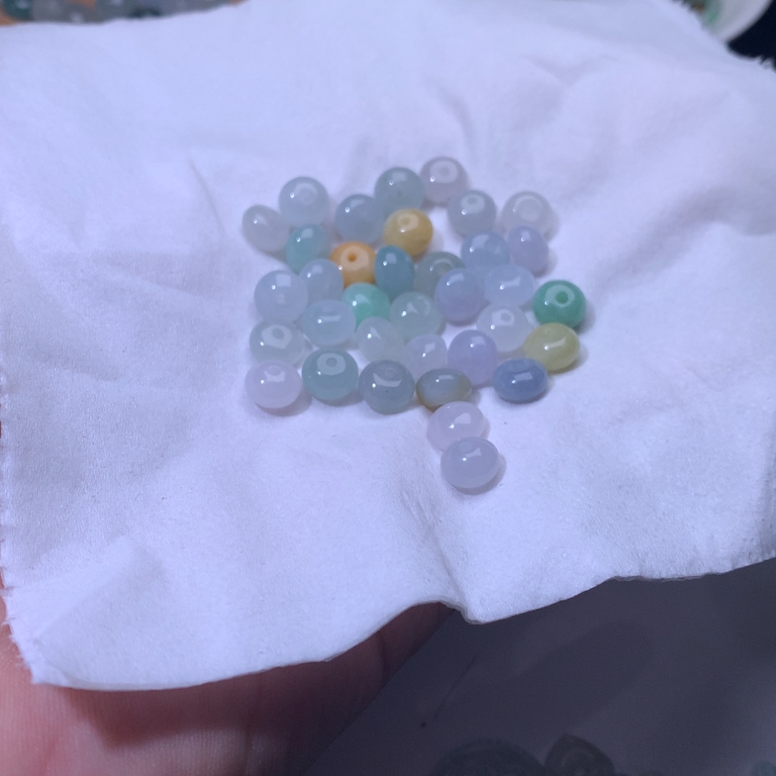 W***X翡翠散珠翡翠串手链 35个