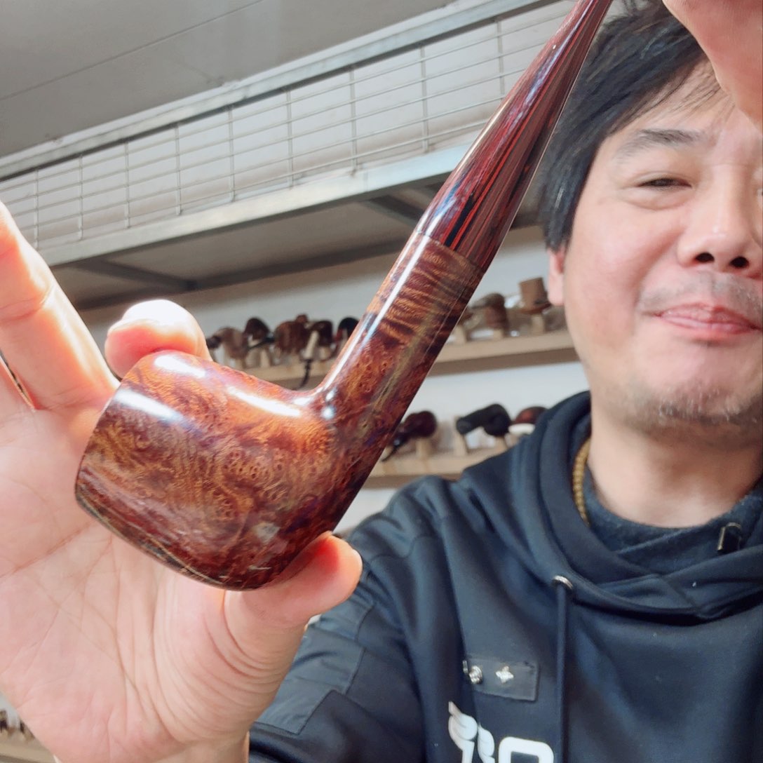 老*焦耀烟斗一直斗